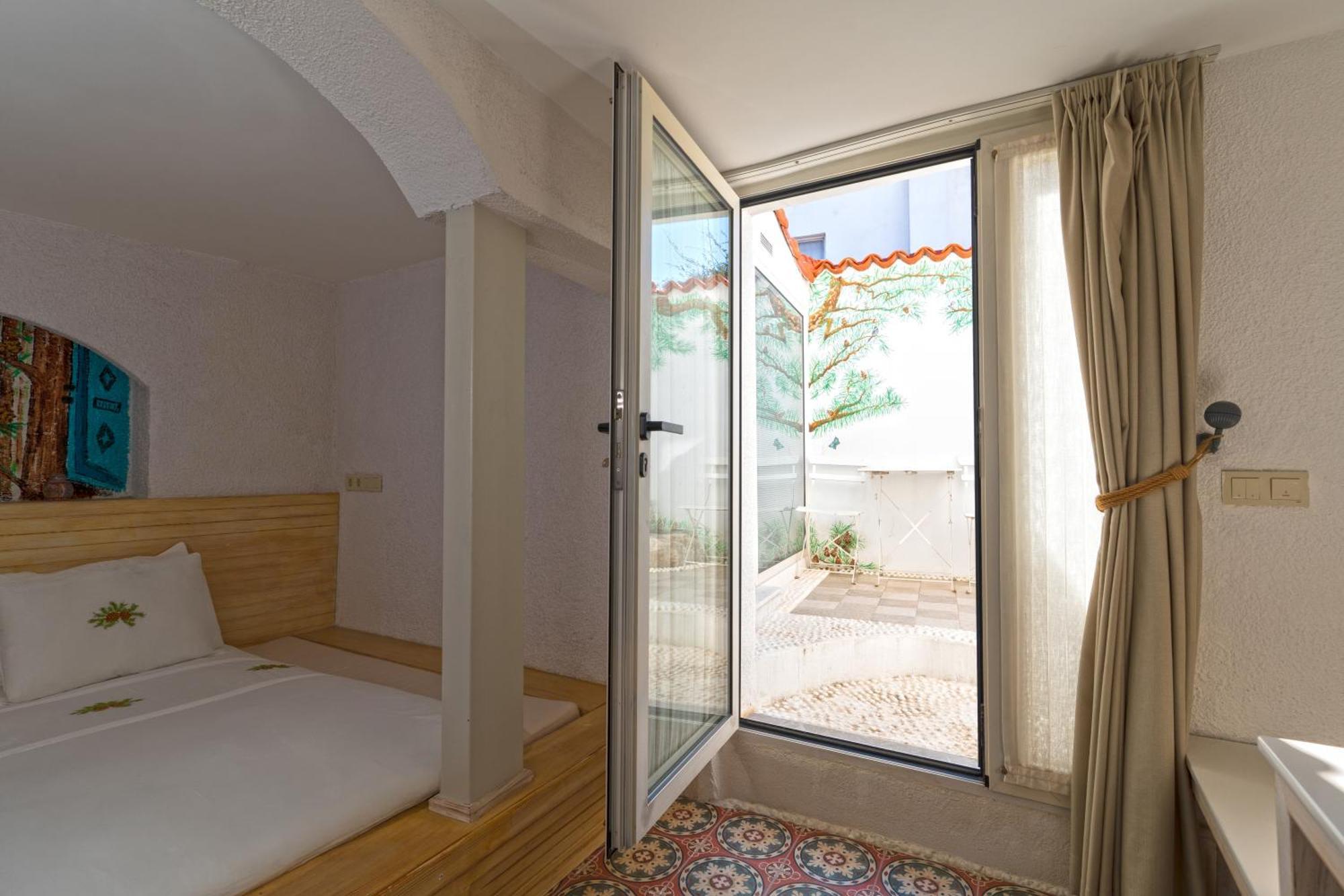Sigacik Gardenya Buti̇K Otel Εξωτερικό φωτογραφία
